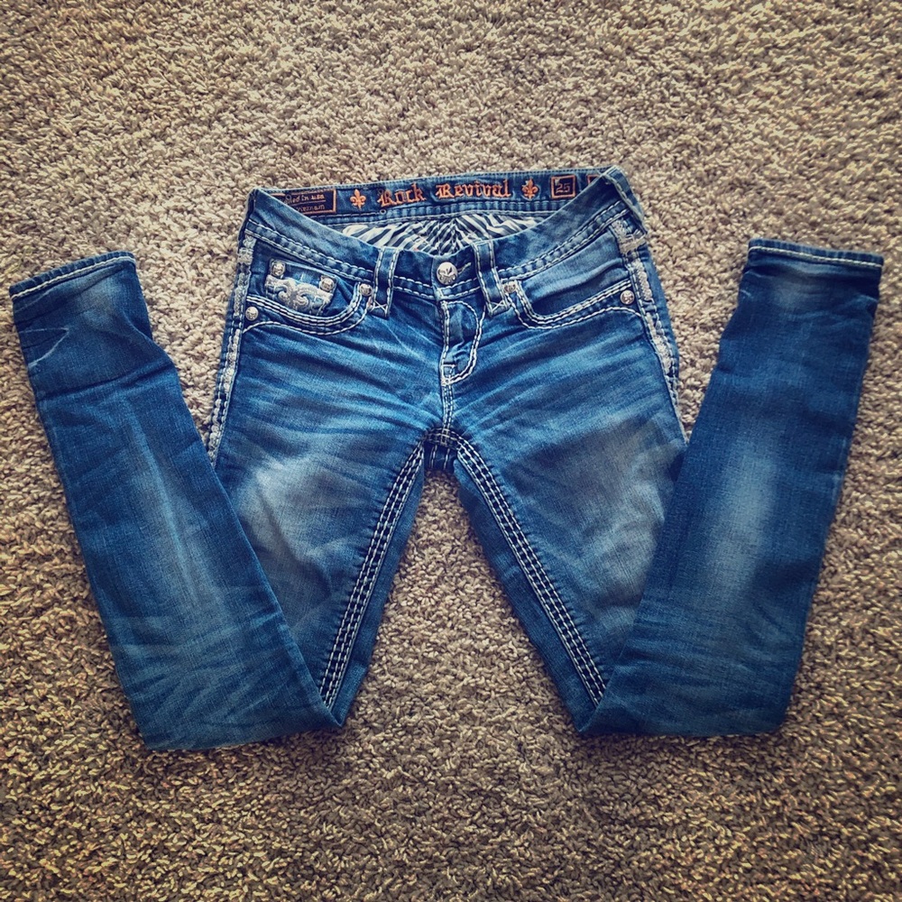 *SOLD* Rock Revival Jeans